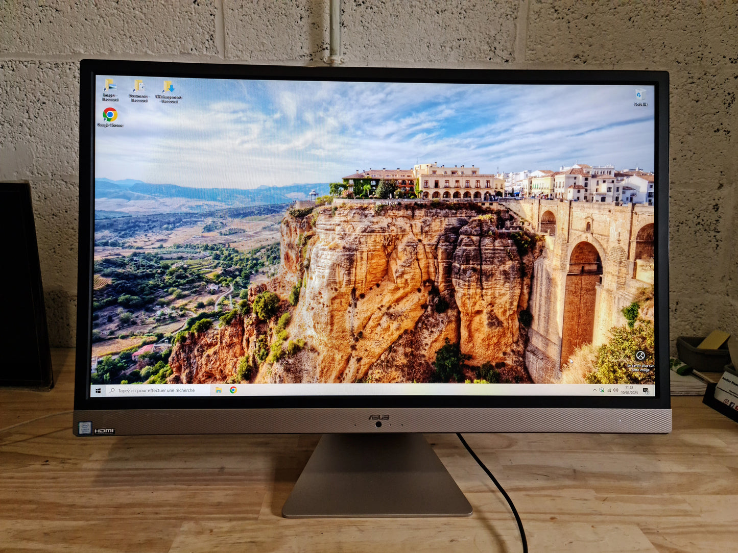 Asus Vivo AIO V27UA| 27 pouces | Windows 10 Pro | Intel I5 | 240Go SSD + 1 To HDD| 8Go RAM