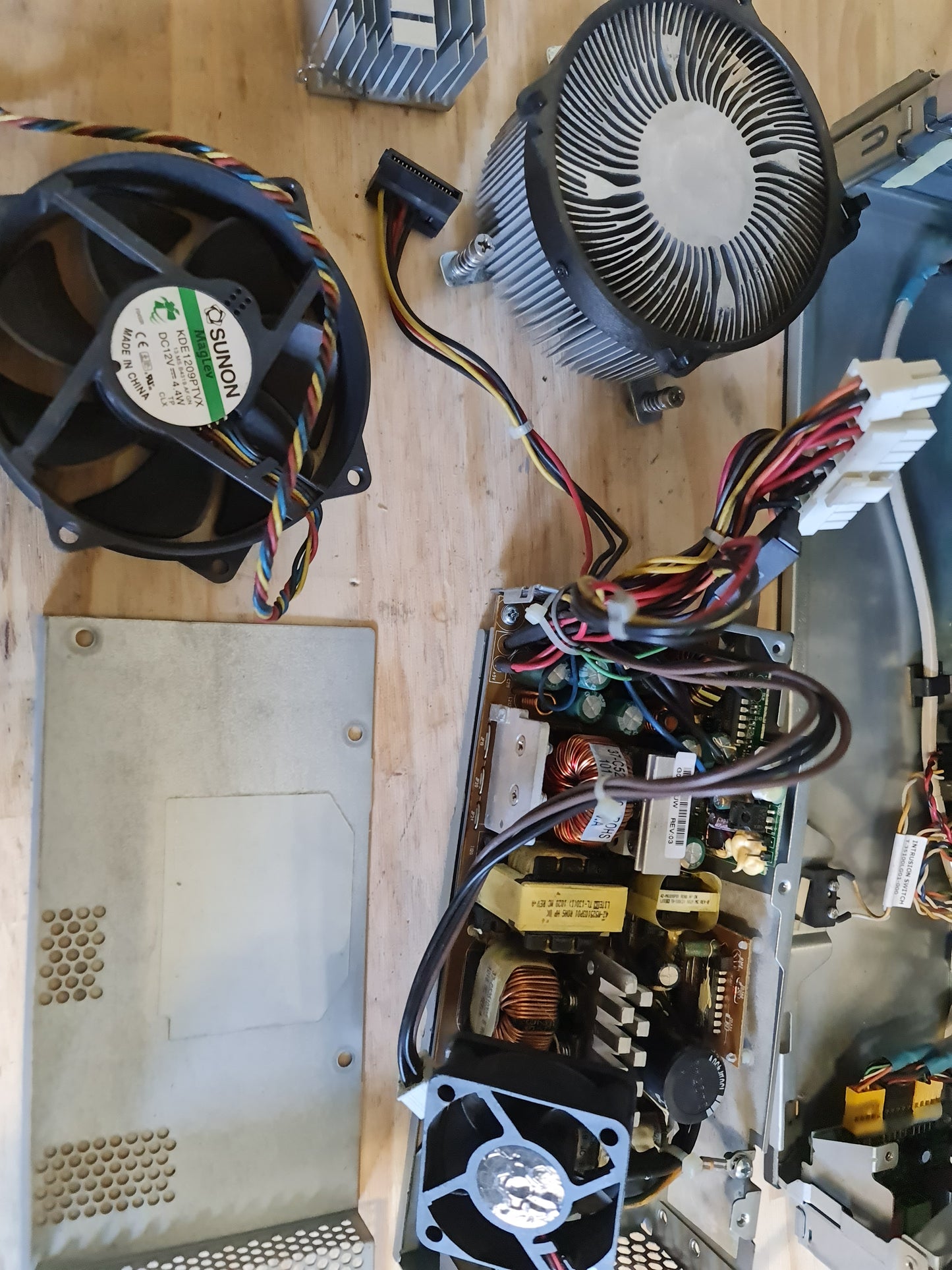 PC Fix | Gateway D110G | Windows 10 Pro | 4Go Ram | 240Go en SSD | Intel Celeron E4300 2.6Ghz