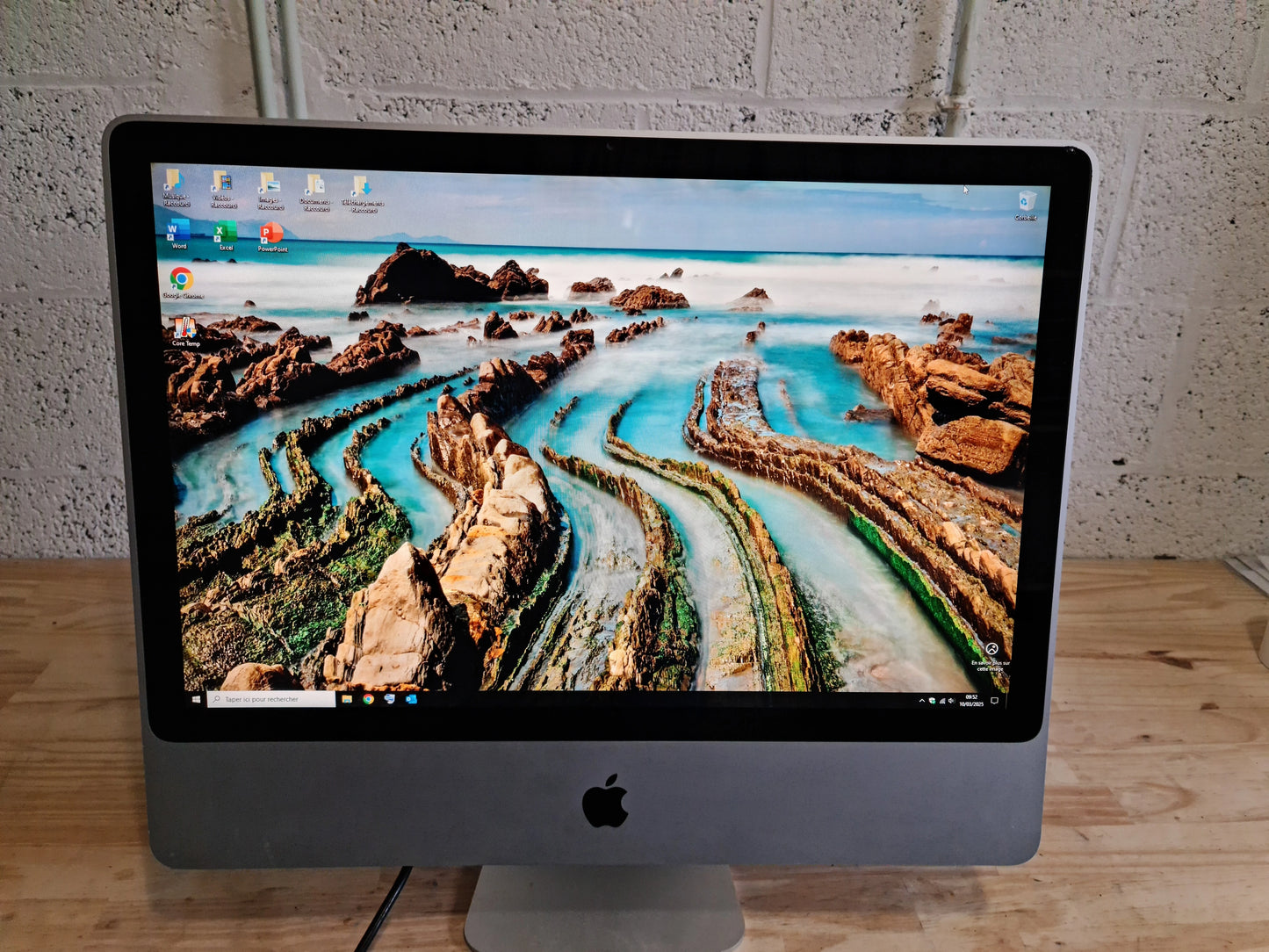 IMac 2009 | 24 pouces | Windows 10 Pro | Intel Core 2 Duo | 240Go SSD | 4Go RAM